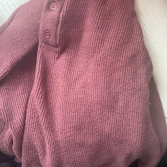 cropped sweater - Picture 2 of 2